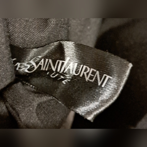 NWOT YSL Saint Laurent Vegan Patent Fuschia Cosmetic Makeup Beauty Bag - Picture 6 of 7